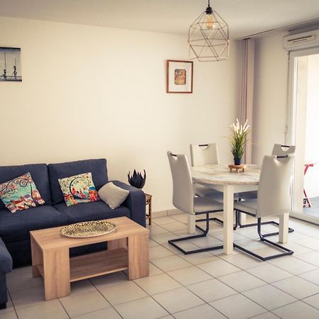 L Arene Margaux, 300 M Du Tram Apartment Lormont Exterior photo