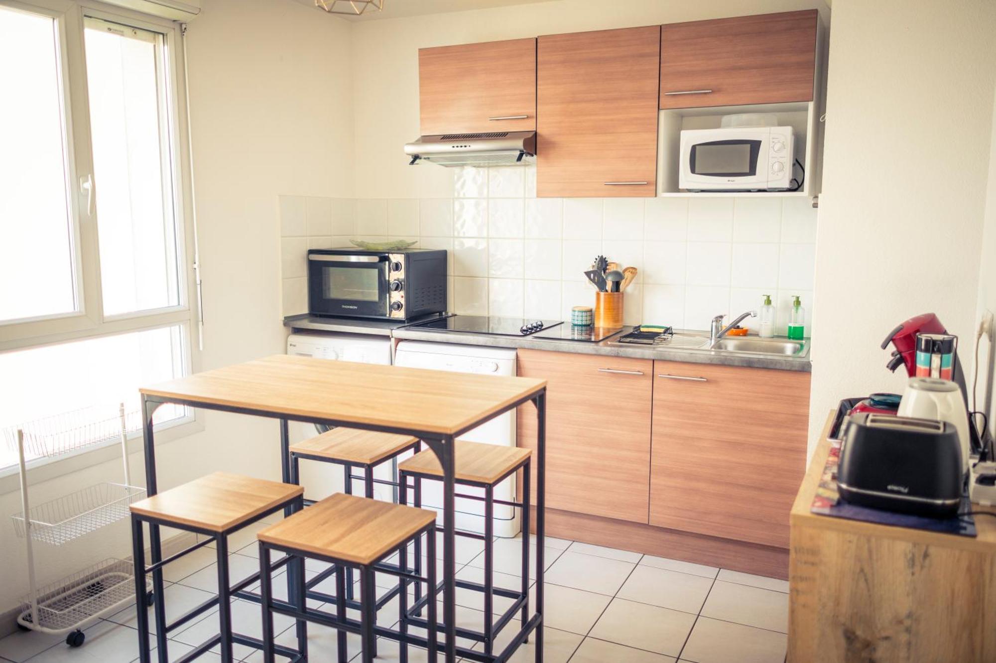 L Arene Margaux, 300 M Du Tram Apartment Lormont Exterior photo
